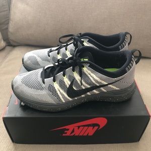 Mens Nike Flyknit Trainers Sz. 11